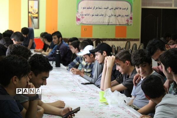 اردوی یک‌روزه دانش‌آموزی