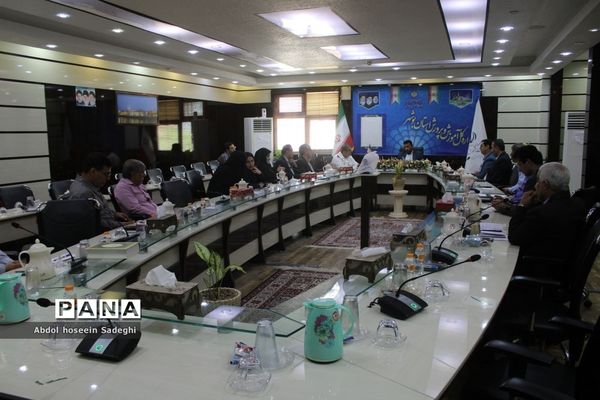 جلسه کار‌گروه توسعه مدیریت آموزش و پرورش استان بوشهر