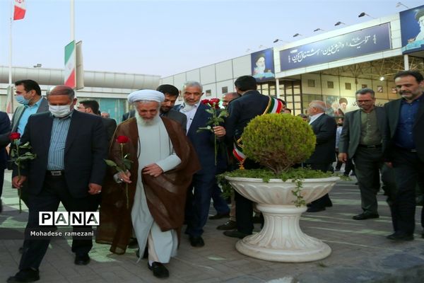 بازدید جمعی از مسئولان کشوری و استانی از اولین نمایشگاه تخصصی خانواده (مهرانه)