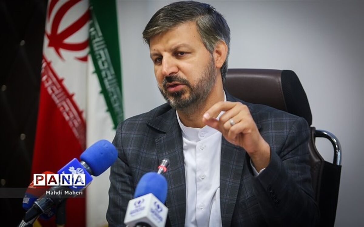 تقویت مدارس در زمینه برنامه‌های خارج از فضای آموزشی