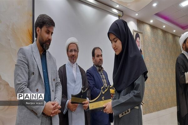 برگزاری مراسم تجلیل از برگزیدگان دختر جشنواره قرآن‌‌ و فرهنگی هنری در کاشمر