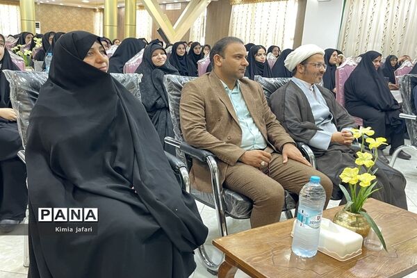 برگزاری مراسم تجلیل از برگزیدگان دختر جشنواره قرآن‌‌ و فرهنگی هنری در کاشمر