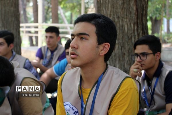 دوره‌های آموزشی اردوی  پسران یاور مربی‌ شهرستان‌های تهران