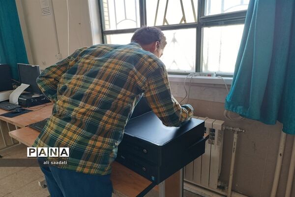برگزاری دوره‌های کارورزی تابستانه ‌هنرستان پسرانه  امام خامنه‌ای شهرستان مرزی  کلات