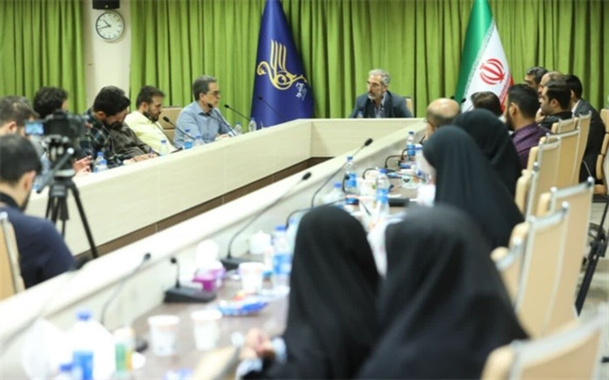 سالاری: دنبال متولی‌گری سرود نیستیم
