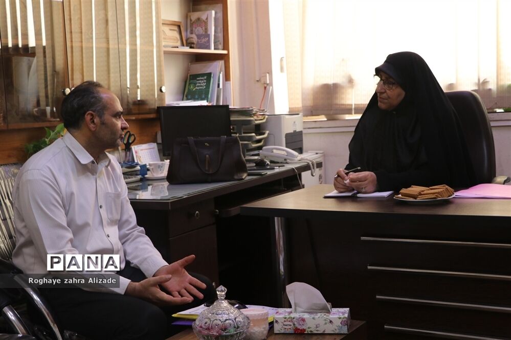 ملاقات مردمی مشاور وزیرآموزش و پرورش با جانبازان و رزمندگان