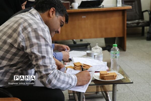ملاقات مردمی مشاور وزیرآموزش و پرورش با جانبازان و رزمندگان