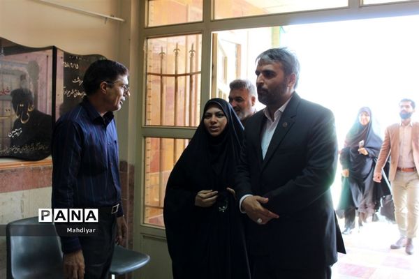 بازدید مدیرکل آموزش و پرورش شهرستان‌های تهران  از پایگاه‌های اوقات فراغت شهر جوادآباد