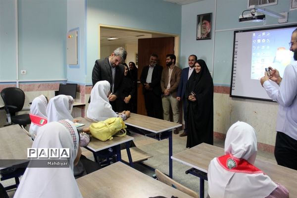 بازدید مدیرکل آموزش و پرورش شهرستان‌های تهران  از پایگاه‌های اوقات فراغت شهر جوادآباد