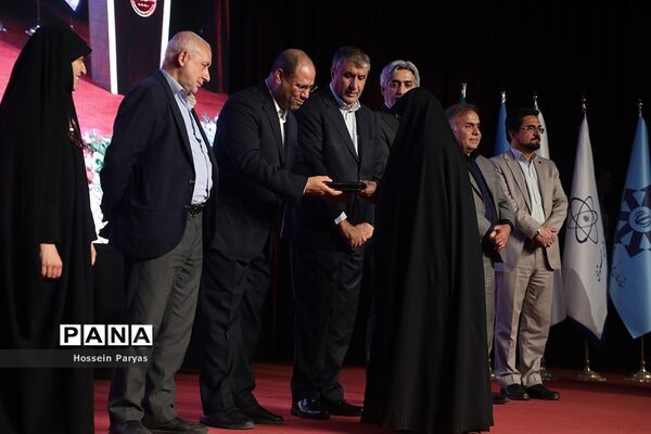 آیین انعقاد تفاهم‌نامه بین وزارت آموزش و پرورش و سازمان انرژی اتمی ایران