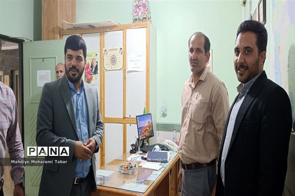 تجلیل از کارکنان حراست آموزش و پرورش فارس به‌مناسبت هفته حراست