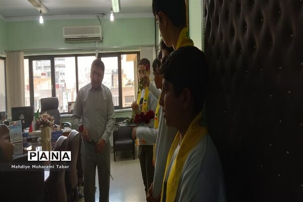 تجلیل از کارکنان حراست آموزش و پرورش فارس به‌مناسبت هفته حراست