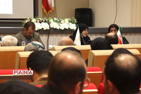 نشست خبری مدیرکل بهزیستی آذربایجان شرقی