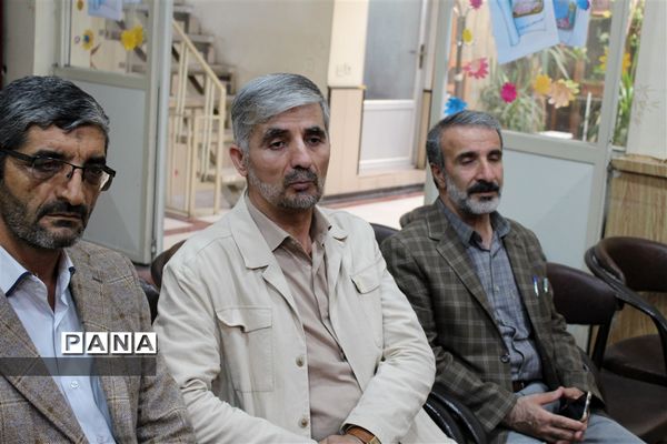 بازدیدمعاون فعالیت‌های دانش‌آموزی سازمان دانش‌آموزی کشور از پایگاه های اوقات فراغت سازمان دانش آموزی استان اصفهان