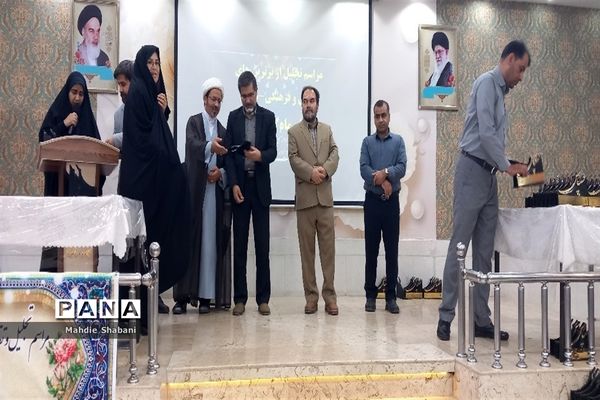 مراسم تجلیل از برگزیدگان دانش‌آموزان مقطع ابتدایی دختر کاشمر