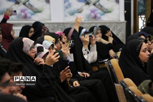 دوره توانمندسازی دست‌اندرکاران کنگره دانشجومعلمان شهید کشور در قم