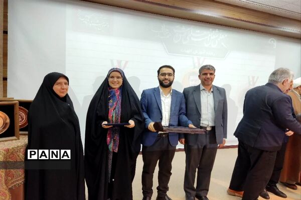 تقدیر از منتخبان جشنواره تدریس برتر
