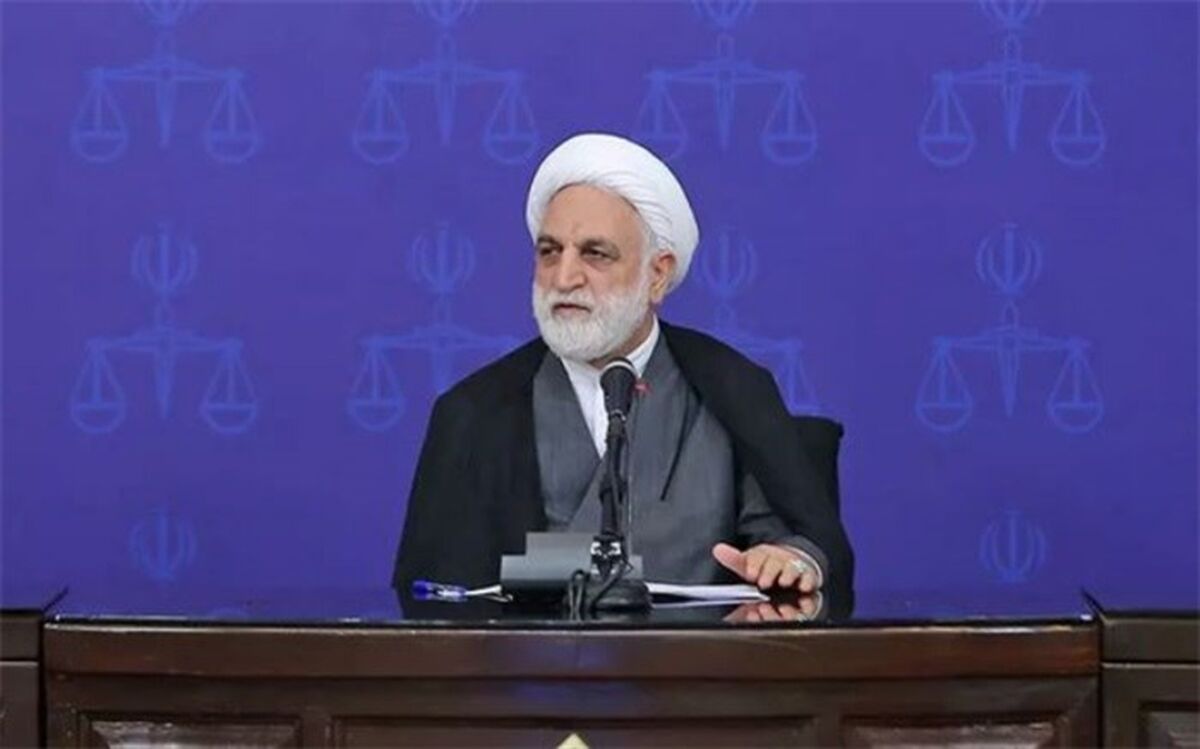 محاکمات علنی به نفع قاضی و دستگاه قضایی بوده است
