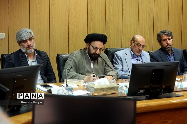 دیدار جمعی از خیرین سلامت کشور با وزیر آموزش و پرورش