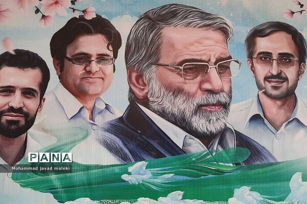 نمایشگاه عکس شهدای عاشورایی و فضاسازی محرم در دبیرستان شهید بهشتی رودهن