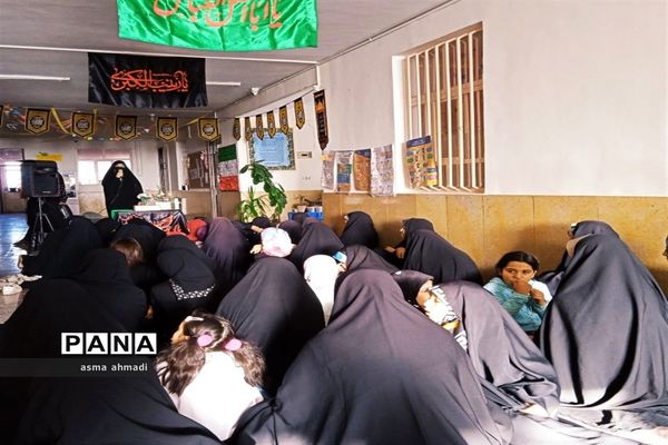 برگزاری مراسم سوگواری امام حسین(ع) در دبستان بوستان