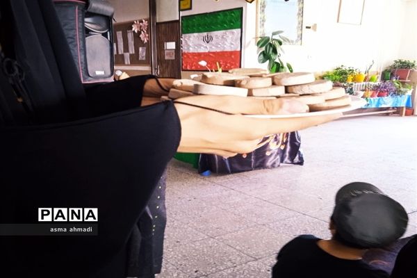 برگزاری مراسم سوگواری امام حسین(ع) در دبستان بوستان