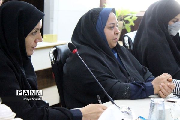 جلسه شورای برنامه‌ریزی و نظارت بر کودکستان‌ها استان بوشهر