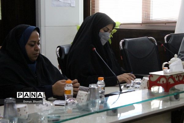 جلسه شورای برنامه‌ریزی و نظارت بر کودکستان‌ها استان بوشهر