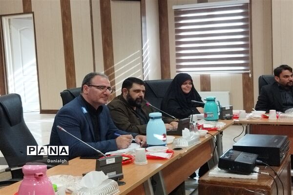 جلسه هماهنگی برنامه احلی من العسل