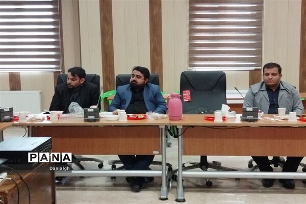 جلسه هماهنگی برنامه احلی من العسل