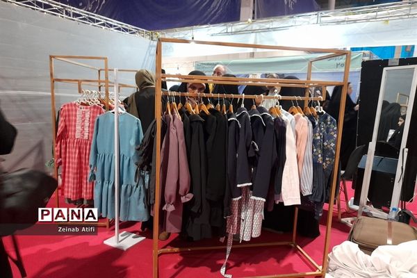 حضور پرشور دانش‌آموزان و بانوان فرهنگی در رویداد سما