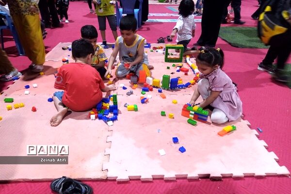 حضور پرشور دانش‌آموزان و بانوان فرهنگی در رویداد سما