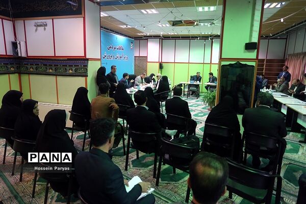 ملاقات مردمی وزیر آموزش و پرورش