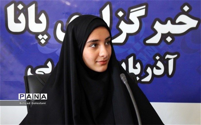 ثمین اسدزاده رییس کیسیون علمی،آموزشی و پرورشی مجلس دانش‌آموزی کشور شد