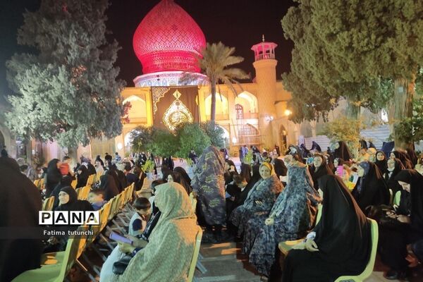 آیین سیاه‌پوشان و تربت‌خوران در حرم مطهر حضرت علی بن حمزه(ع)