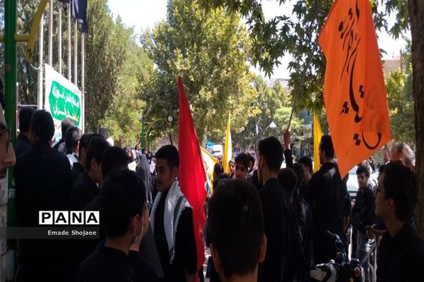 اجتماع دانش‌آموزی عاشقان قرآن در کاشمر