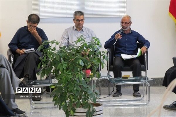 مراسم رونمایی کتاب به‌مناسبت هفته عفاف و حجاب در بجنورد