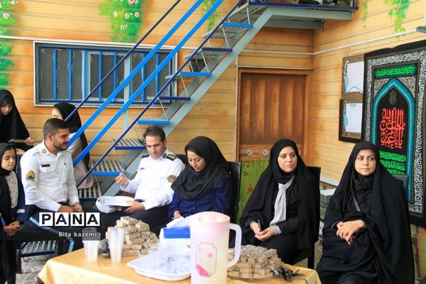 اختتامیه پایگاه تابستانی مدرسه فروغ حضرت خدیجه (س) در شهرری