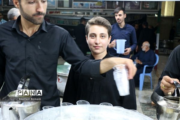 حضور خادمین نوجوان و جوان در هیات های عزاداری قم