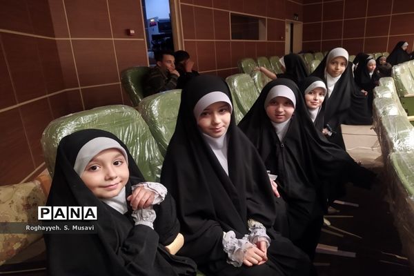 آیین تقدیر از برگزیدگان نخستین پویش رویش در قم