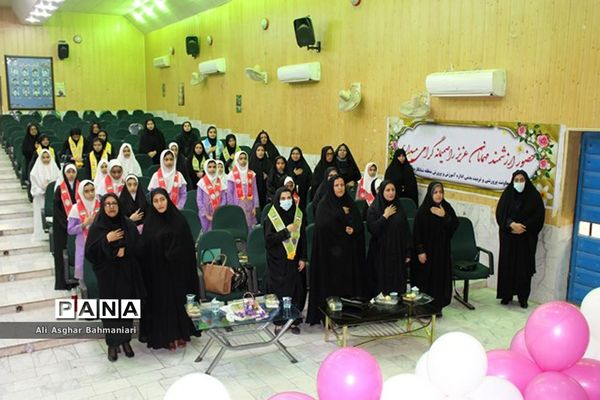 تجلیل از مربیان  و فعالان سازمان دانش آموزی منطقه شبانکاره