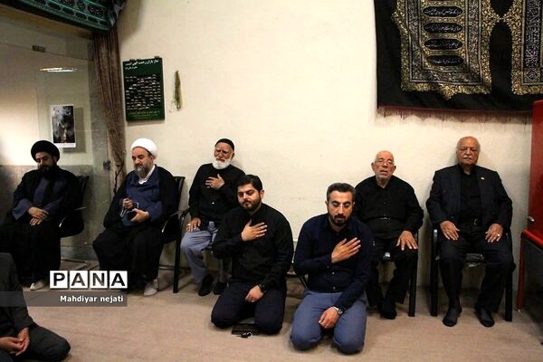 برگزاری شب‌های عزاداری محرم در دفتر امام جمعه رودهن