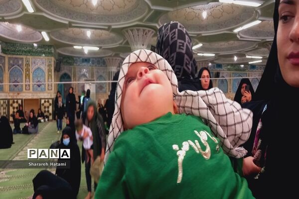 مراسم شیرخوارگان در مصلی بزرگ امام خمینی (ره) شهرکرد