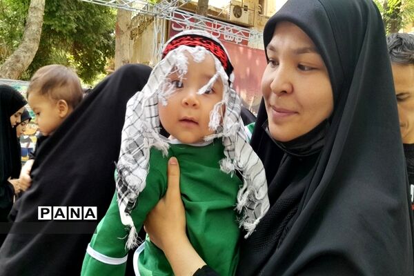 مراسم شیرخوارگان حسینی  در گذر فرهنگی چهارباغ اصفهان