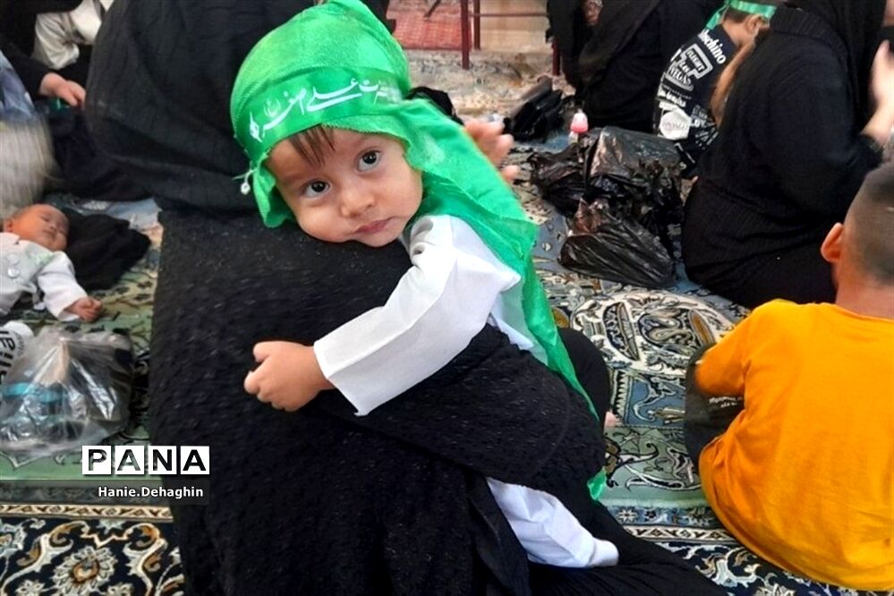 همایش شیرخوارگان حسینی در شریف‌آباد