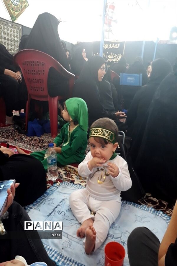 برگزاری همایش شیرخوارگان حسینی در مهدیه رباط اصفهان