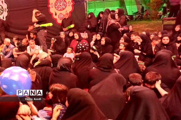 سوگواری مردم مشهد در عزای حسینی