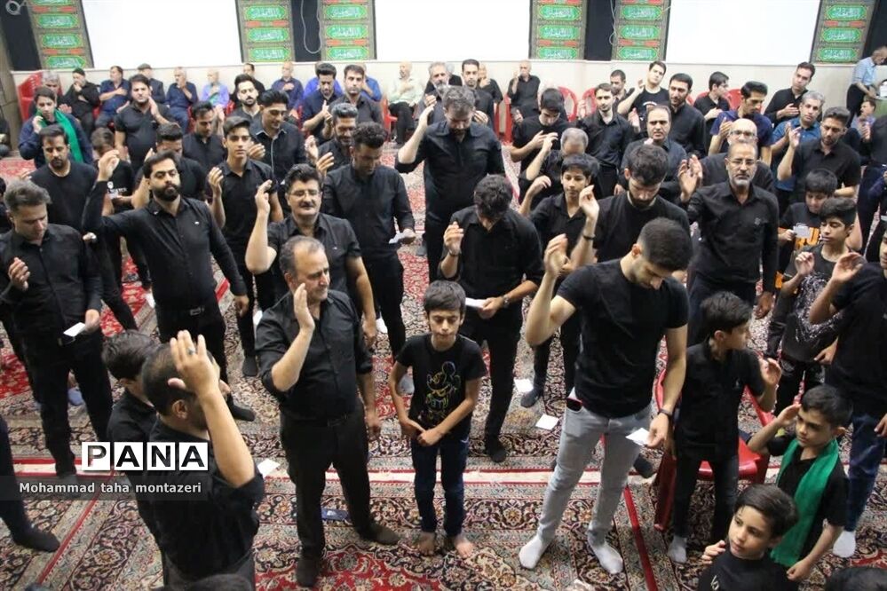 مراسم عزاداری دهه اول محرم درهیات بیت العباس تکیه هدشی‌های یزد