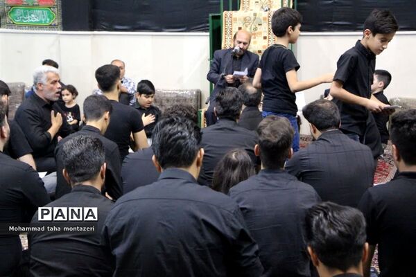مراسم عزاداری دهه اول محرم درهیات بیت العباس تکیه هدشی‌های یزد