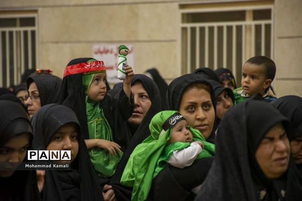 همایش شیرخوارگان حسینی در شهرستان محلات